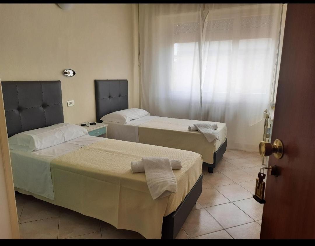 R&B Hotel Alfonsine ภายนอก รูปภาพ